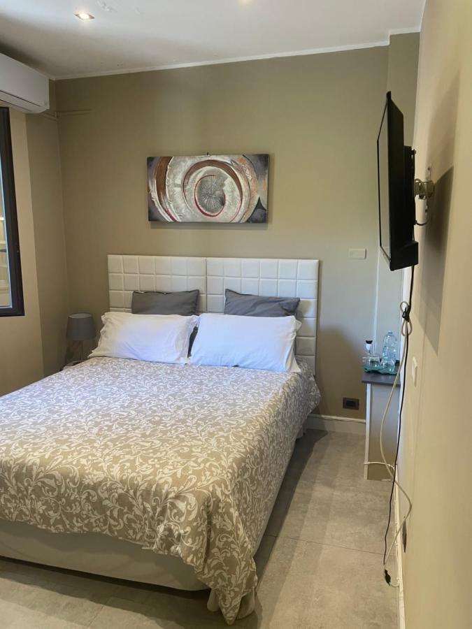 Etna Petit Relais Bed & Breakfast Nicolosi Bagian luar foto