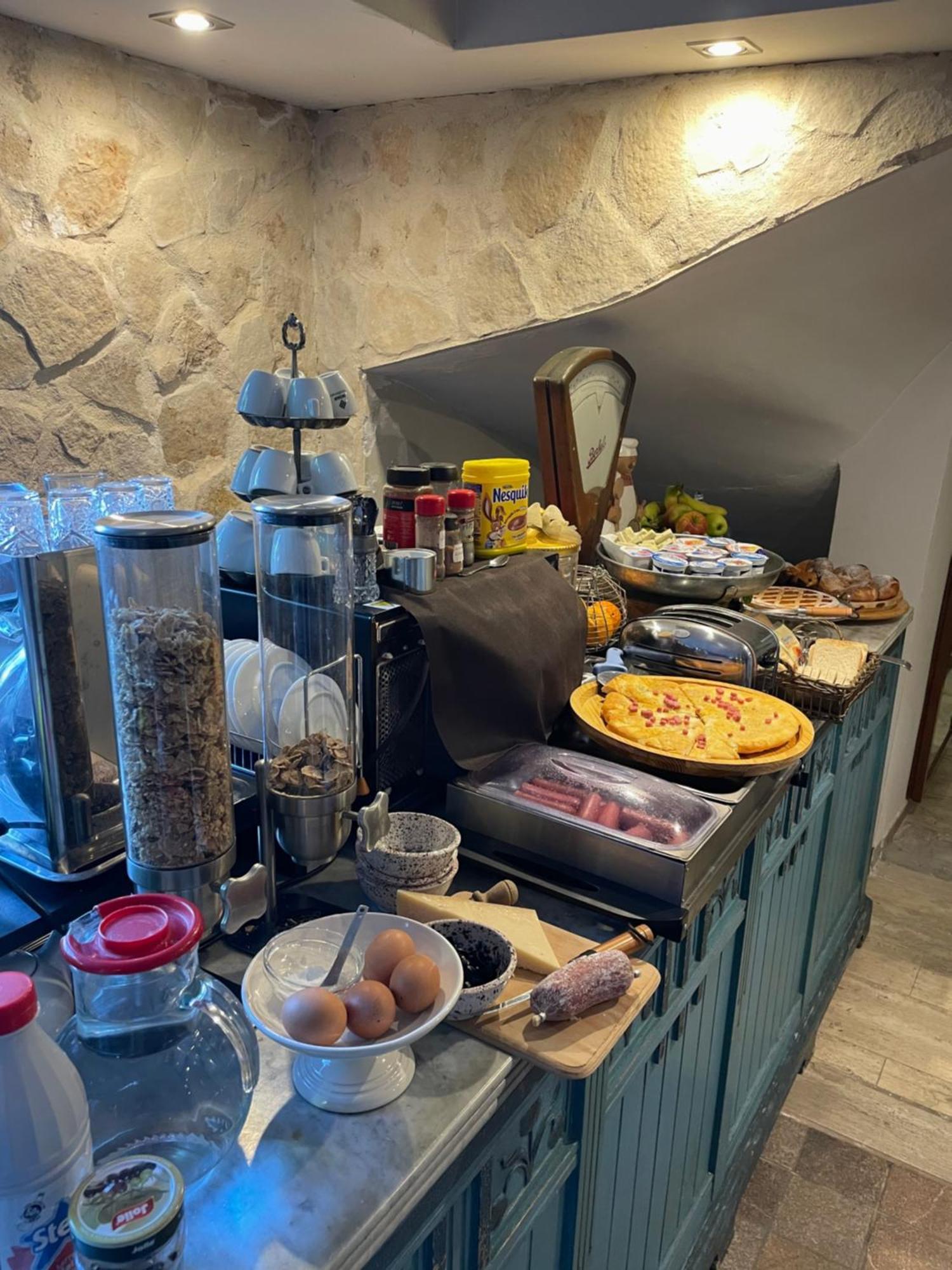 Etna Petit Relais Bed & Breakfast Nicolosi Bagian luar foto